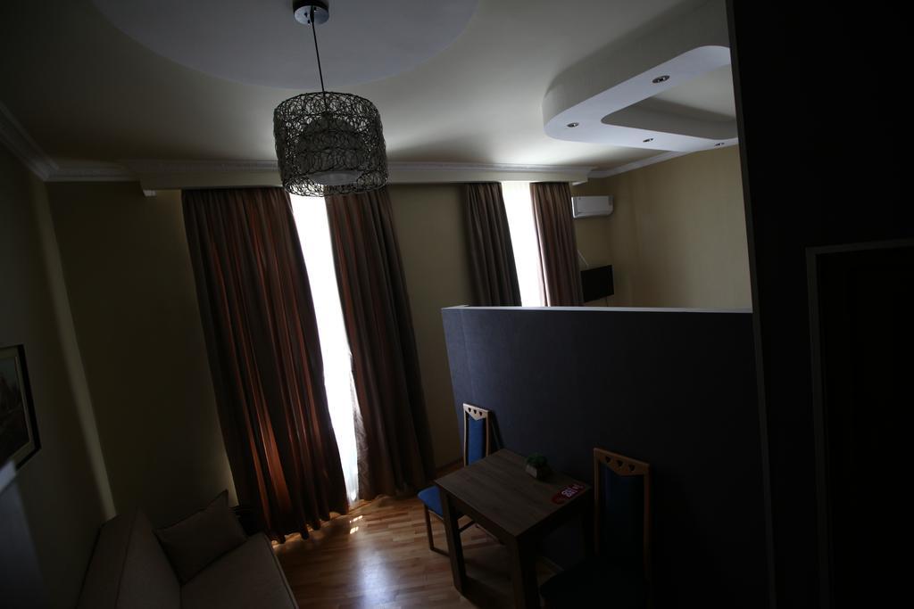 Hotel Almi 아할치헤 객실 사진