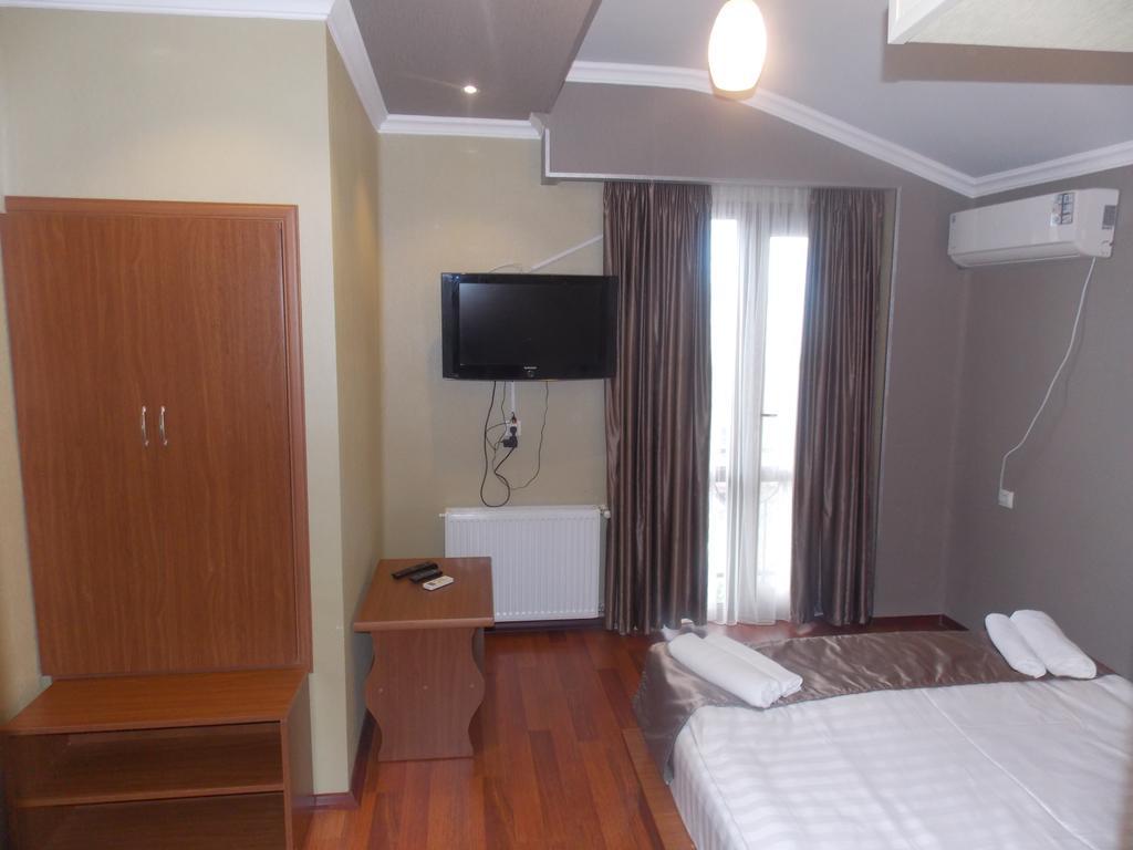 Hotel Almi 아할치헤 객실 사진